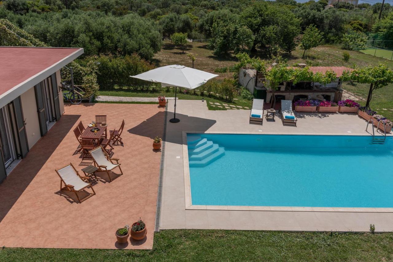 Villa Aleli With Tennis Court