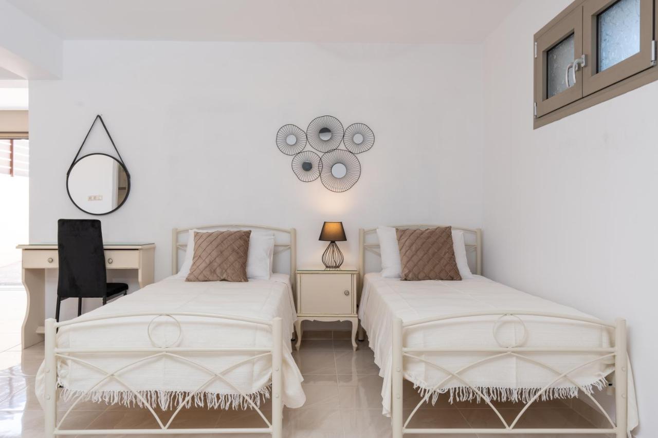 Villa Aleli With Tennis Court Minia