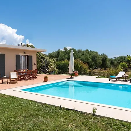 Aleli Villas With Tennis Court Minia Exterior photo