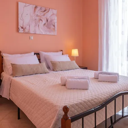 Aleli Villas With Tennis Court Minia Exterior photo