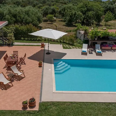 Aleli Villas With Tennis Court Minia Exterior photo